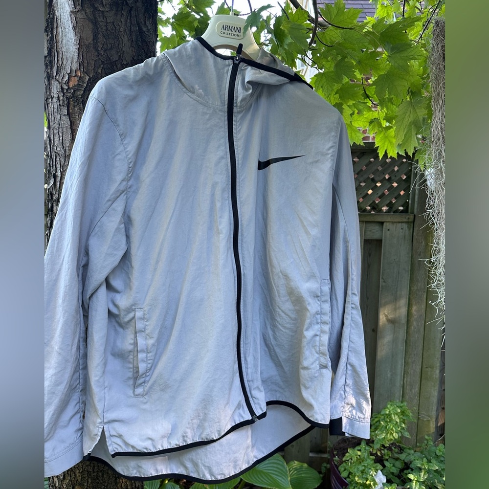 Nike XL Gray Windbreaker